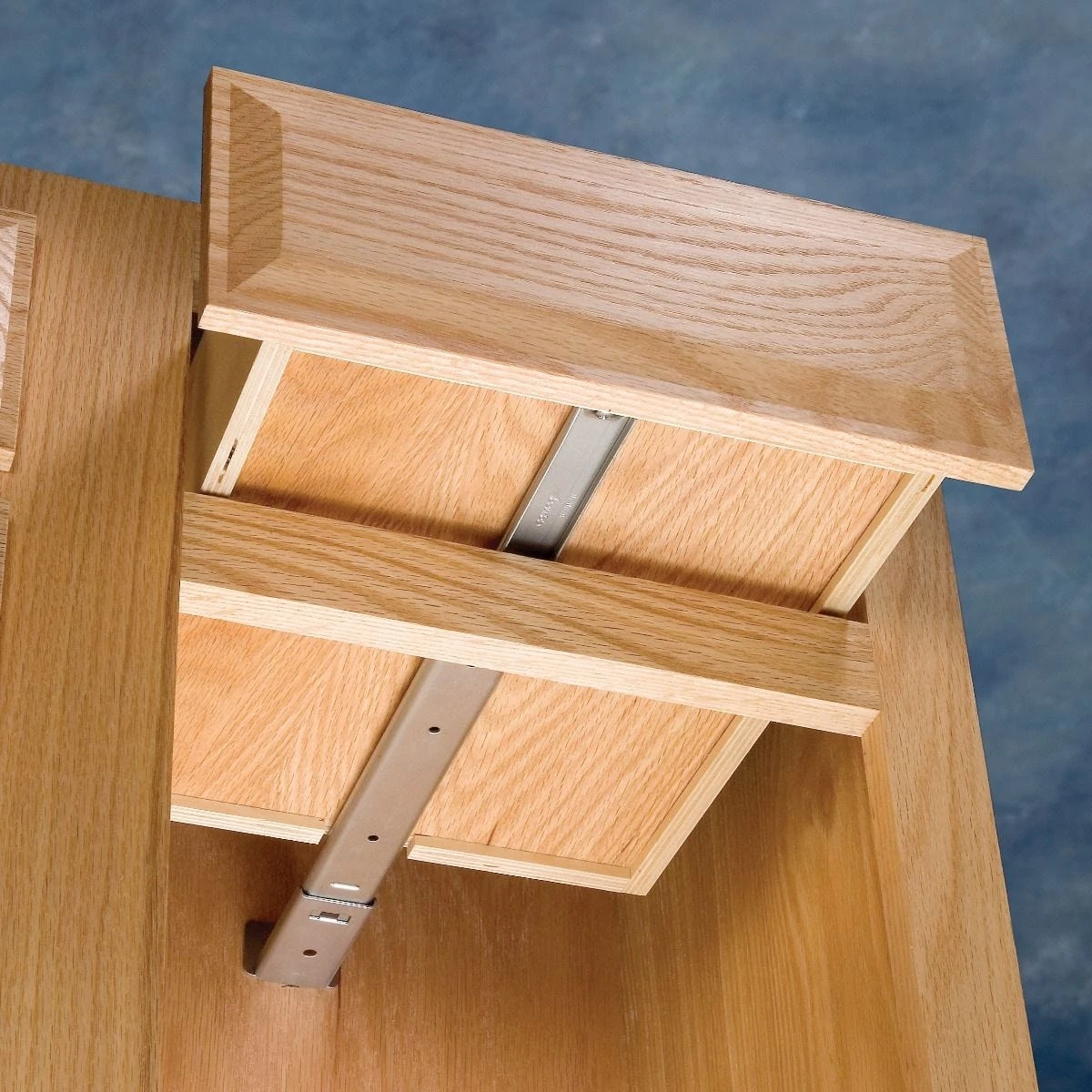 Accuride 1029 35-lb. Center-Mount Drawer Slide For Face Frame Cabinets 1 Accuride 1029 35-lb. Center-Mount Drawer Slide For Face Frame Cabinets