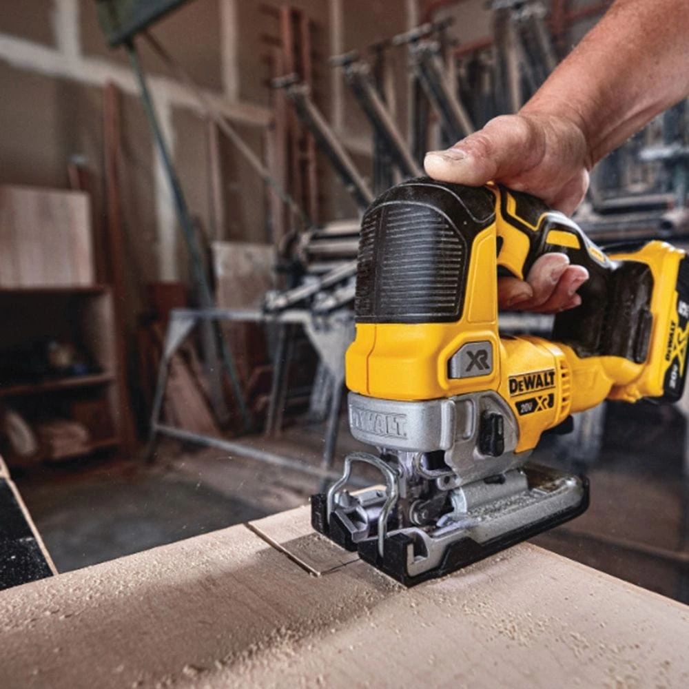 DeWalt 20V MAX* Cordless/Brushless Jigsaw Kit With 5.0Ah Battery And Charger 9 DeWalt 20V MAX* Cordless/Brushless Jigsaw Kit With 5.0Ah Battery And Charger - Image 9